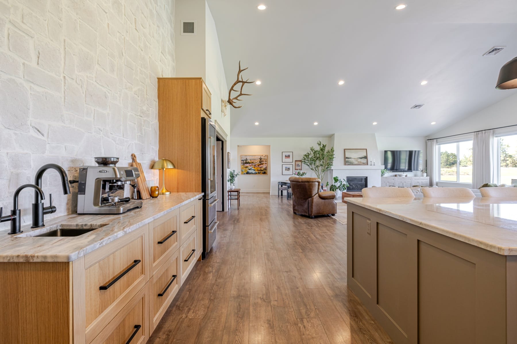  64794 Hunnell Road Bend, OR 97703 - 物件實景