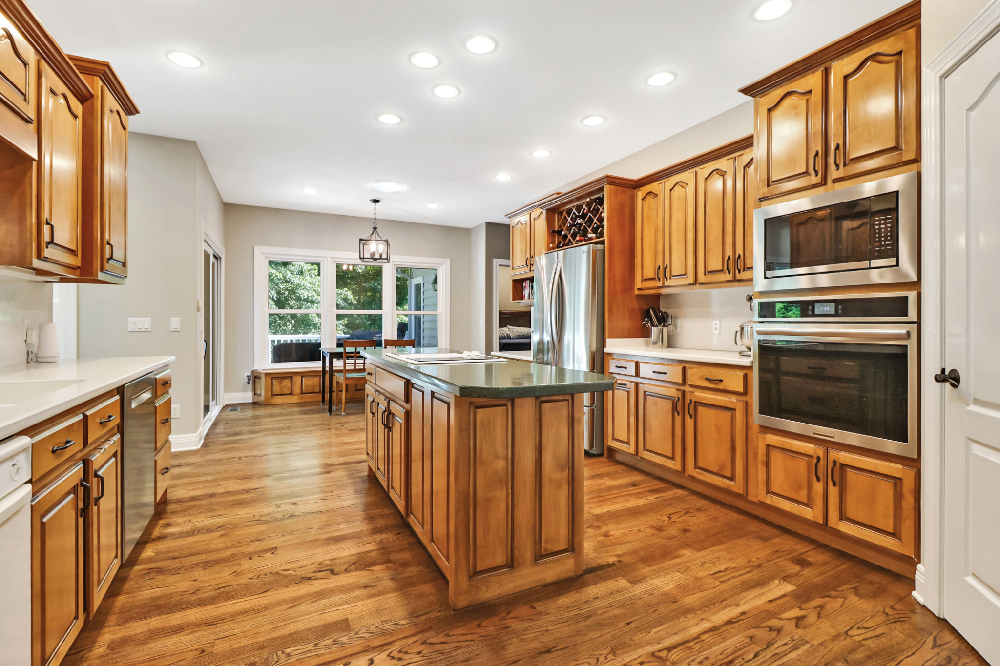 Crossville, Tennessee, 38558, United States, 4 Bedrooms Bedrooms, ,3 BathroomsBathrooms,Residential,For Sale,1976801