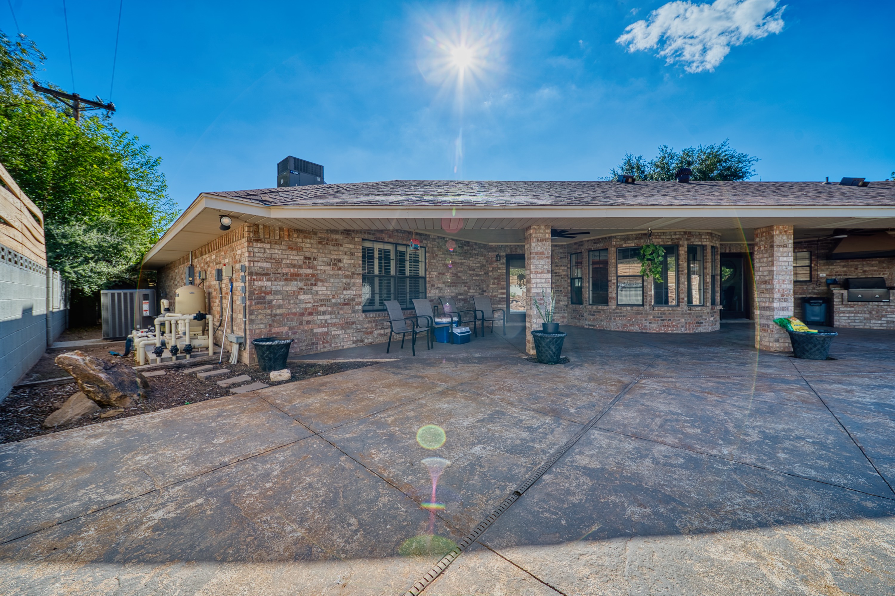 Carlsbad, New Mexico, 88220, United States, 4 Bedrooms Bedrooms, ,3 BathroomsBathrooms,Residential,For Sale,1974897