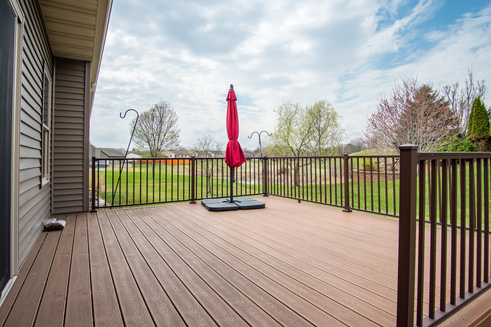 Onalaska, Wisconsin, 54650, United States, 3 Bedrooms Bedrooms, ,3 BathroomsBathrooms,Residential,For Sale,2037961