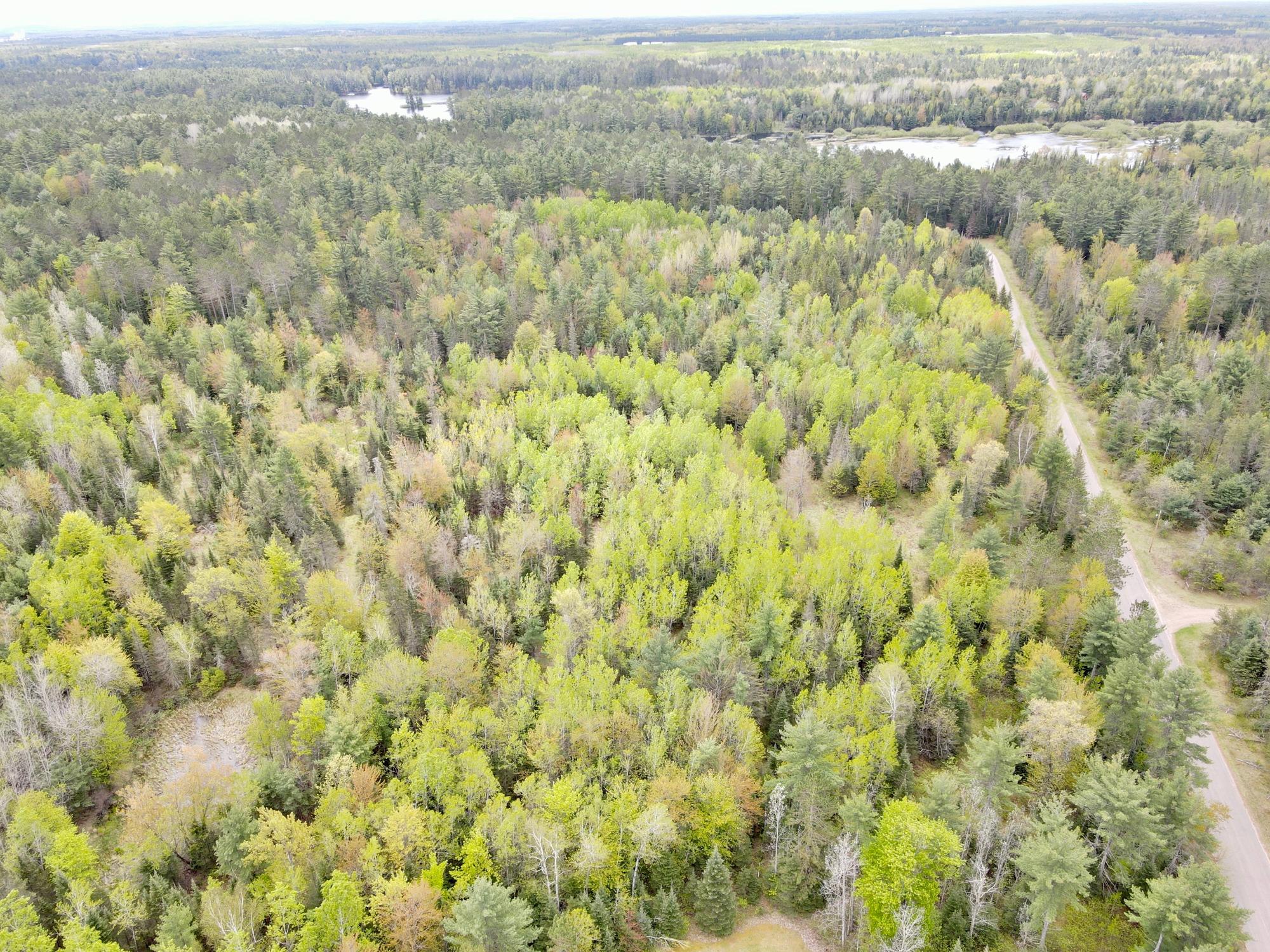 Tomahawk, Wisconsin, 54487, United States, 2 Bedrooms Bedrooms, ,2 BathroomsBathrooms,Residential,For Sale,1923926