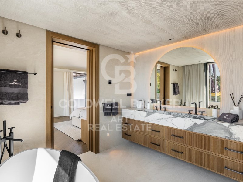 Marbella, Andalusia, ES, 5 Bedrooms Bedrooms, ,6 BathroomsBathrooms,Residential,For Sale,1785544