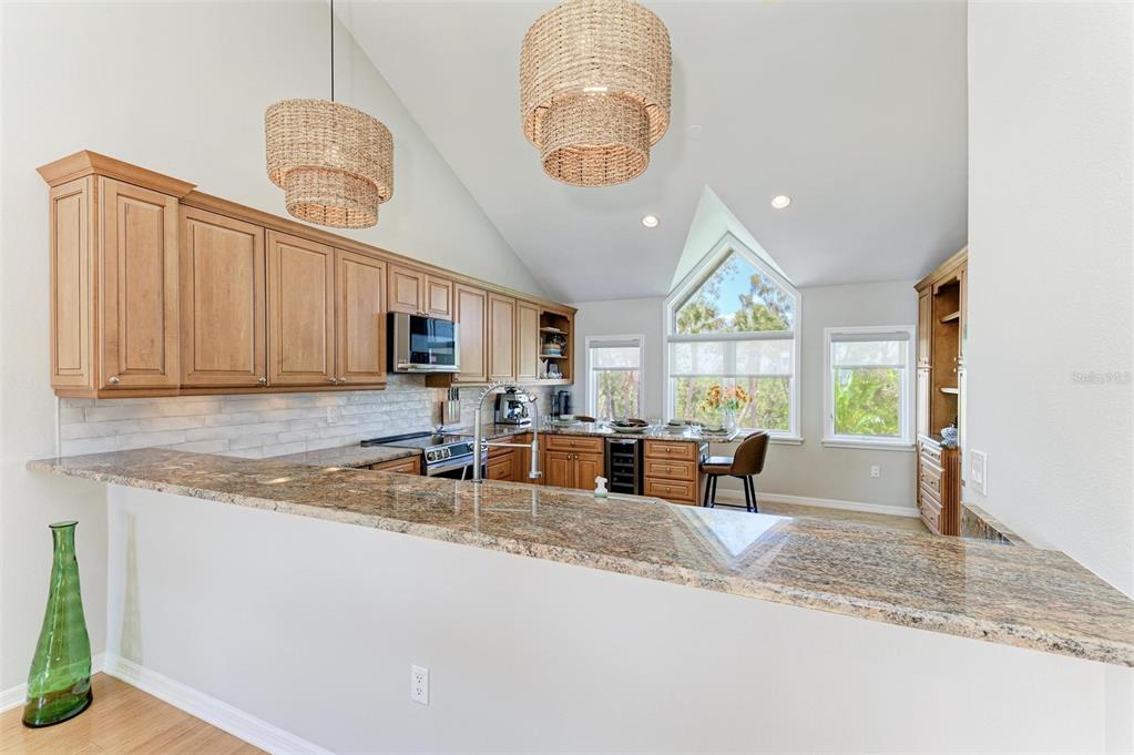 Bradenton, Florida, 34210, United States, 2 Bedrooms Bedrooms, ,2 BathroomsBathrooms,Residential,For Sale,1897662