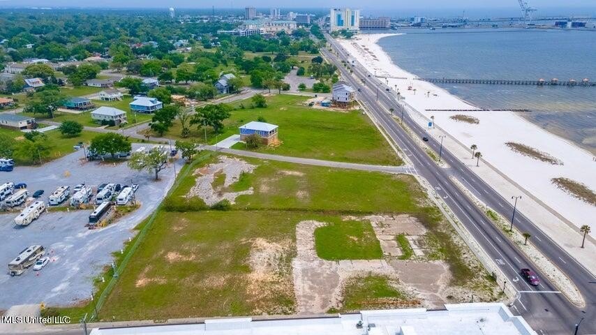 Gulfport, Mississippi, 39501, United States, ,Residential,For Sale,1920961