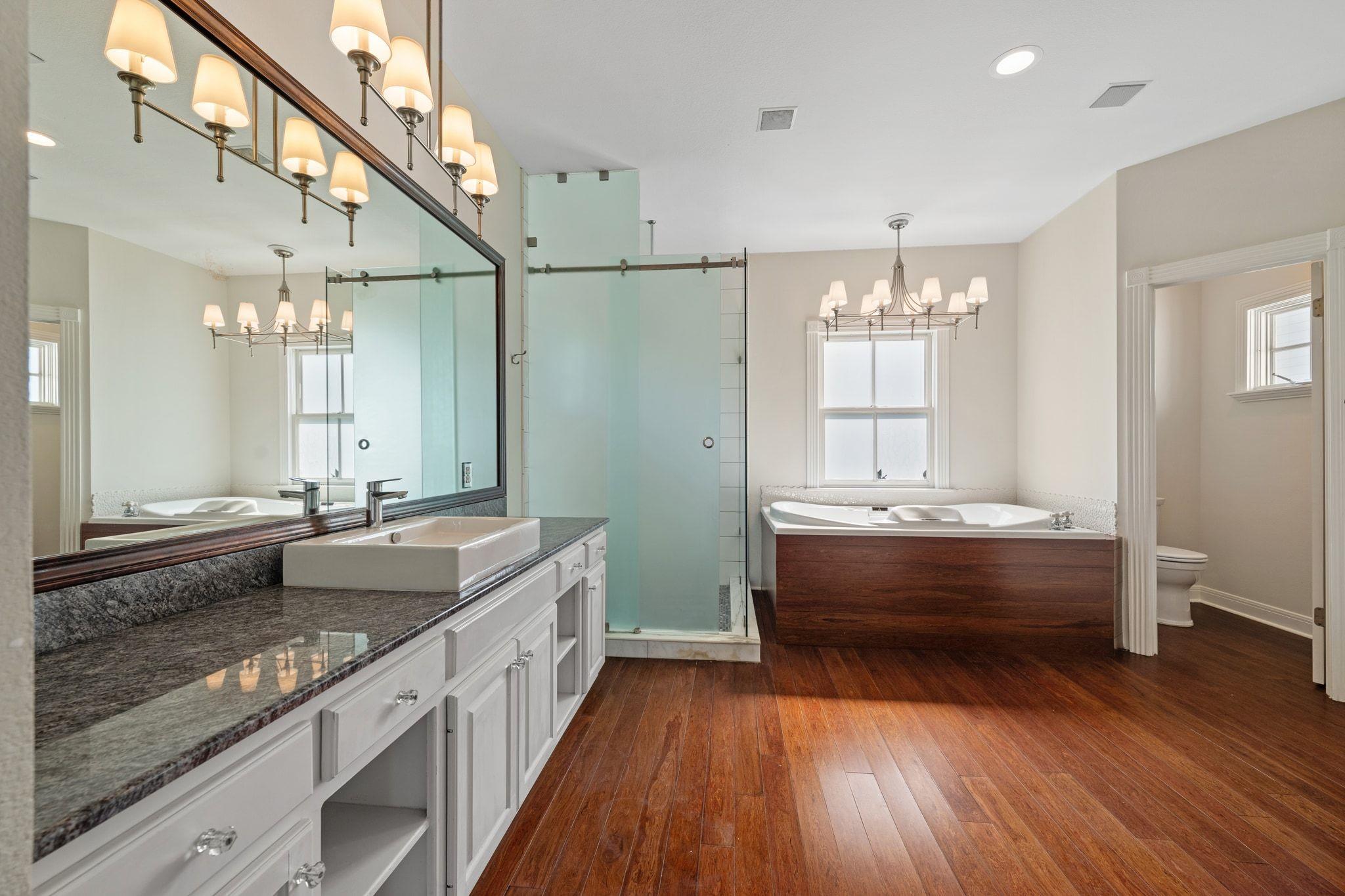 Austin, Texas, 78746, United States, 4 Bedrooms Bedrooms, ,4 BathroomsBathrooms,Residential,For Sale,1974228