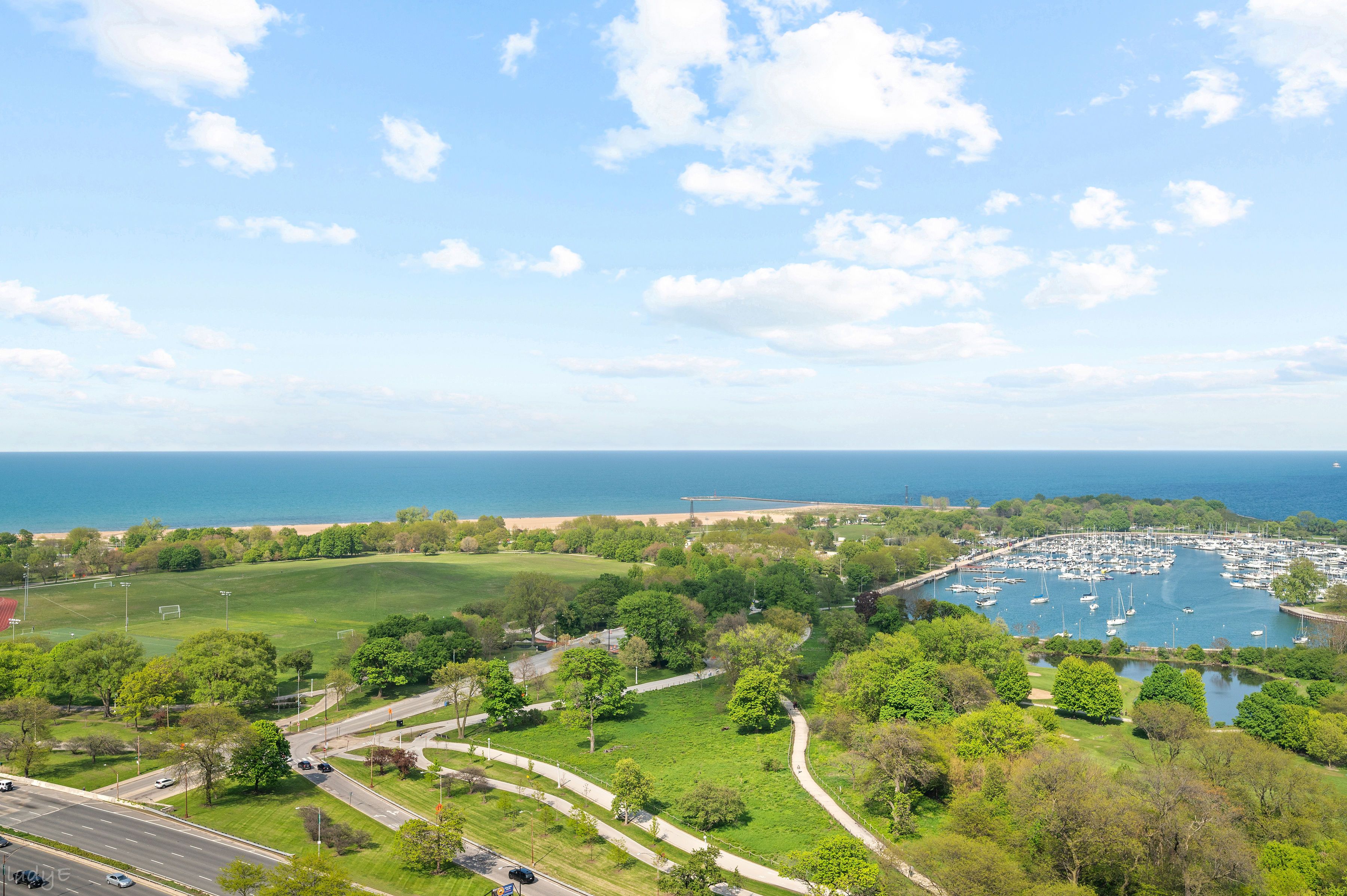  4250 N Marine Drive, Chicago, IL, 60613 - 物件實景