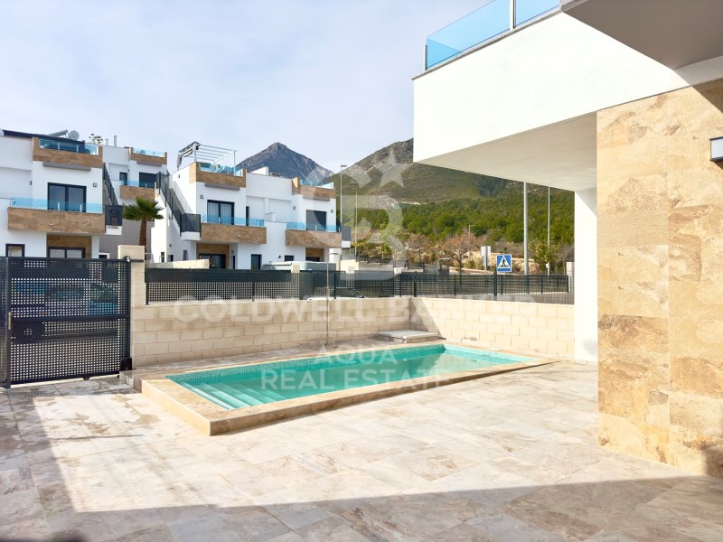 Polop, Comunidad Valenciana, ES, 3 Bedrooms Bedrooms, ,3 BathroomsBathrooms,Residential,For Sale,1846516