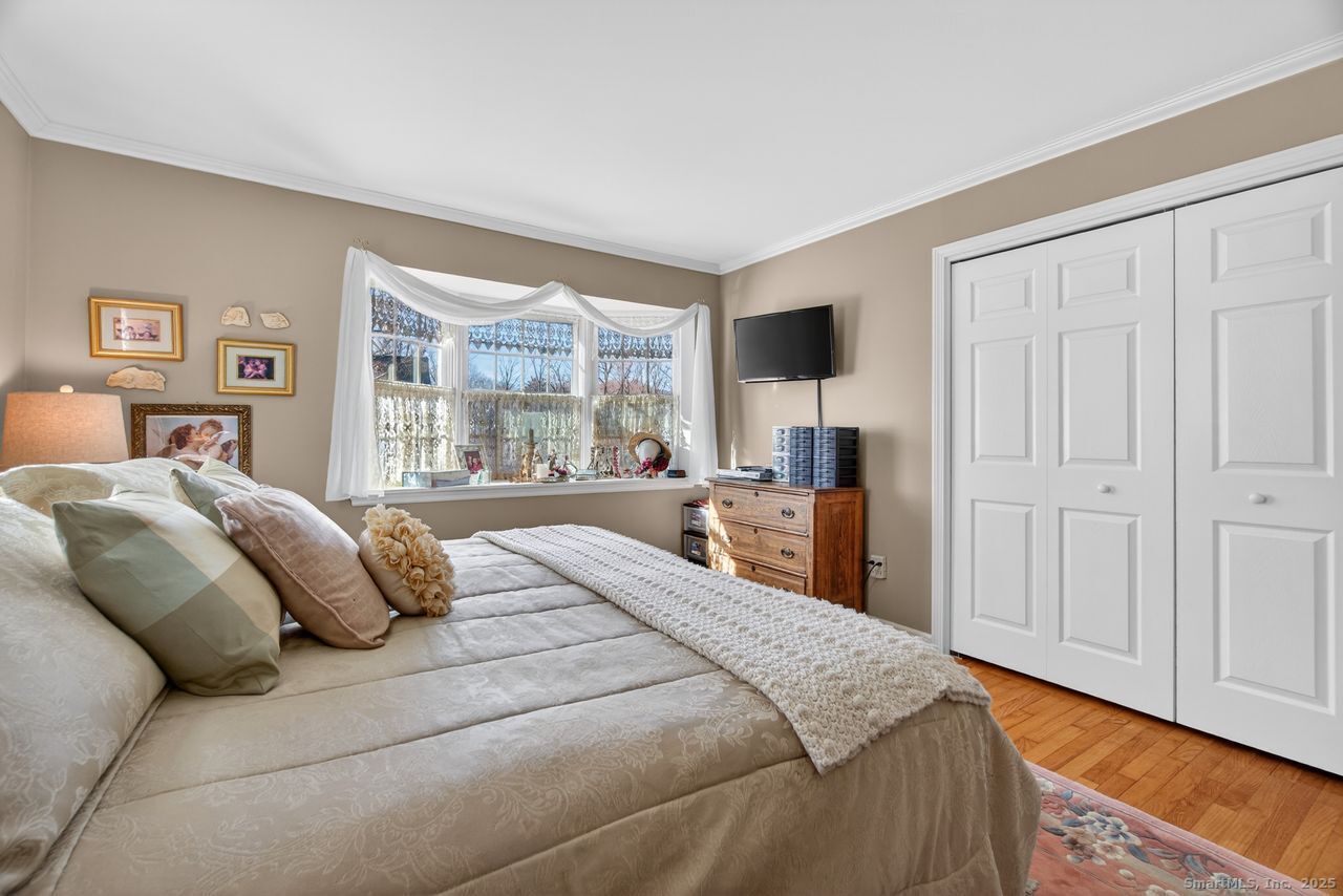 Guilford, Connecticut, 06437, United States, 3 Bedrooms Bedrooms, ,3 BathroomsBathrooms,Residential,For Sale,2003237