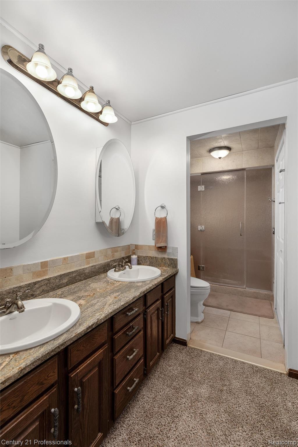 Holly, Michigan, 48442, United States, 4 Bedrooms Bedrooms, ,4 BathroomsBathrooms,Residential,For Sale,1943640