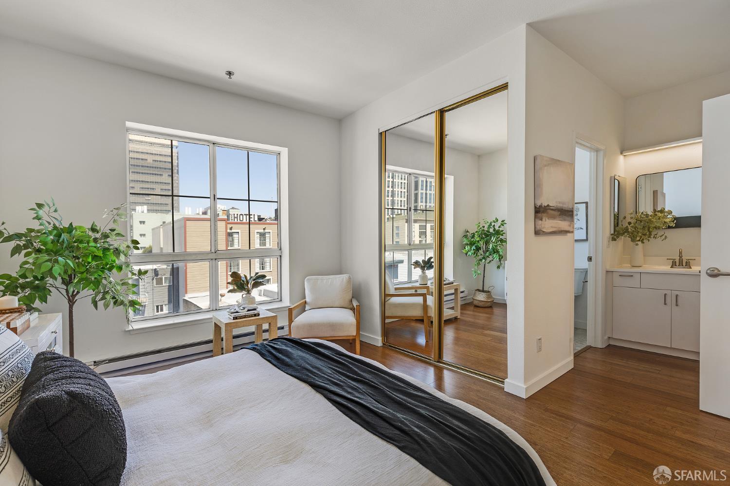 San Francisco, California, 94103, United States, 2 Bedrooms Bedrooms, ,2 BathroomsBathrooms,Residential,For Sale,1849011