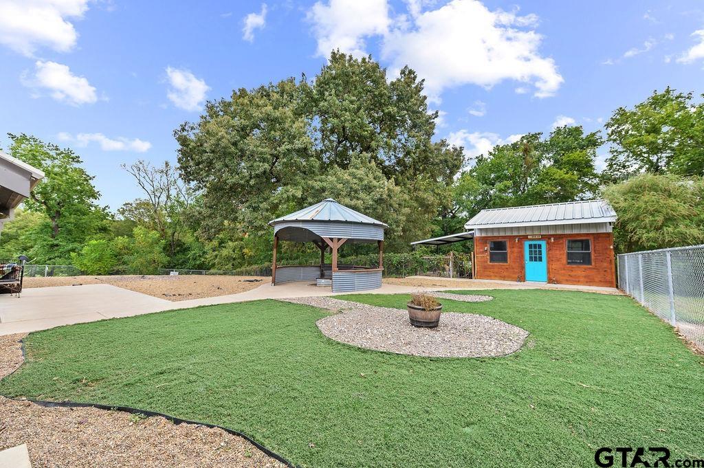 Quitman, Texas, 75783, United States, 3 Bedrooms Bedrooms, ,2 BathroomsBathrooms,Residential,For Sale,1941600