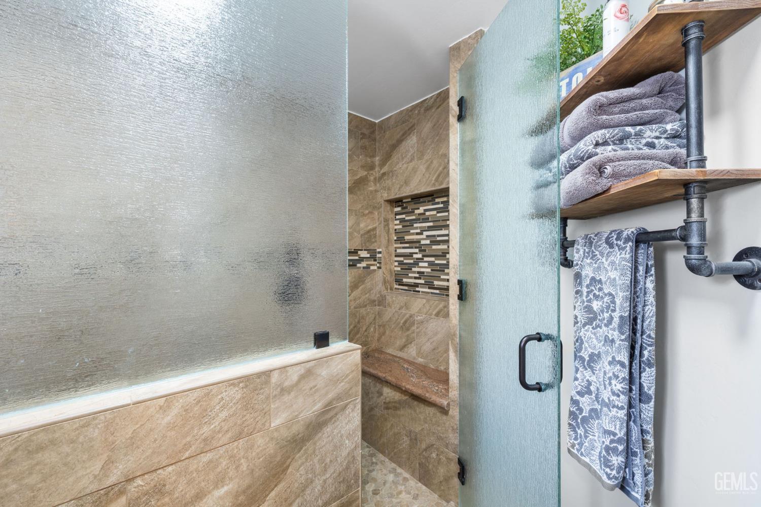 Bakersfield, California, 93312, United States, 4 Bedrooms Bedrooms, ,2 BathroomsBathrooms,Residential,For Sale,1970807