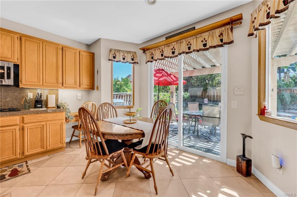 Eastvale, California, 92880, United States, 4 Bedrooms Bedrooms, ,3 BathroomsBathrooms,Residential,For Sale,1914327
