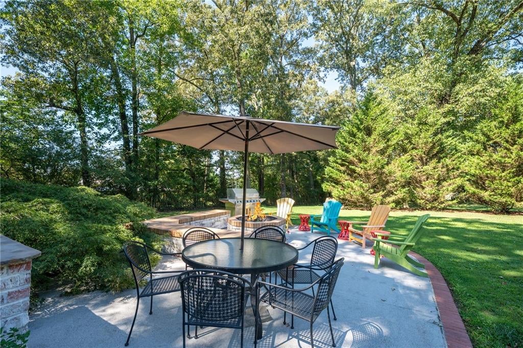 Calhoun, Georgia, 30701, United States, 3 Bedrooms Bedrooms, ,3 BathroomsBathrooms,Residential,For Sale,1980675