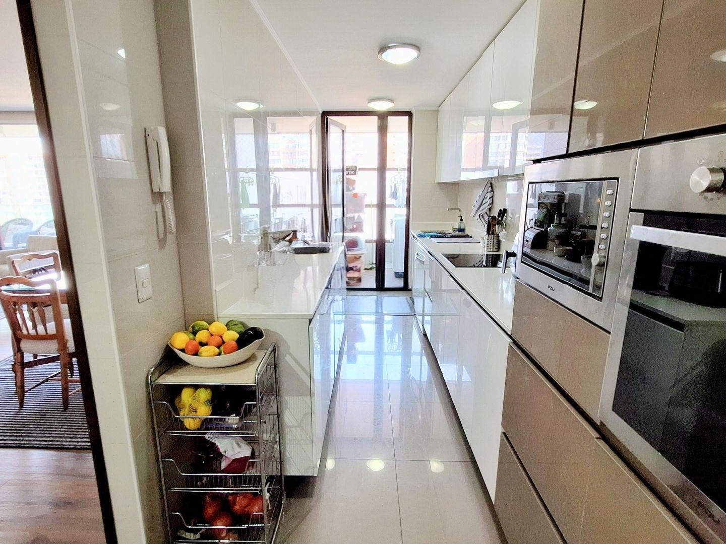 Lo Barnechea, Chile, 3 Bedrooms Bedrooms, ,3 BathroomsBathrooms,Residential,For Sale,1948551