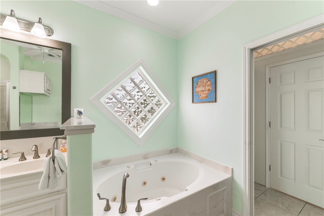 Corpus Christi, Texas, 78418, United States, 3 Bedrooms Bedrooms, ,4 BathroomsBathrooms,Residential,For Sale,1758670