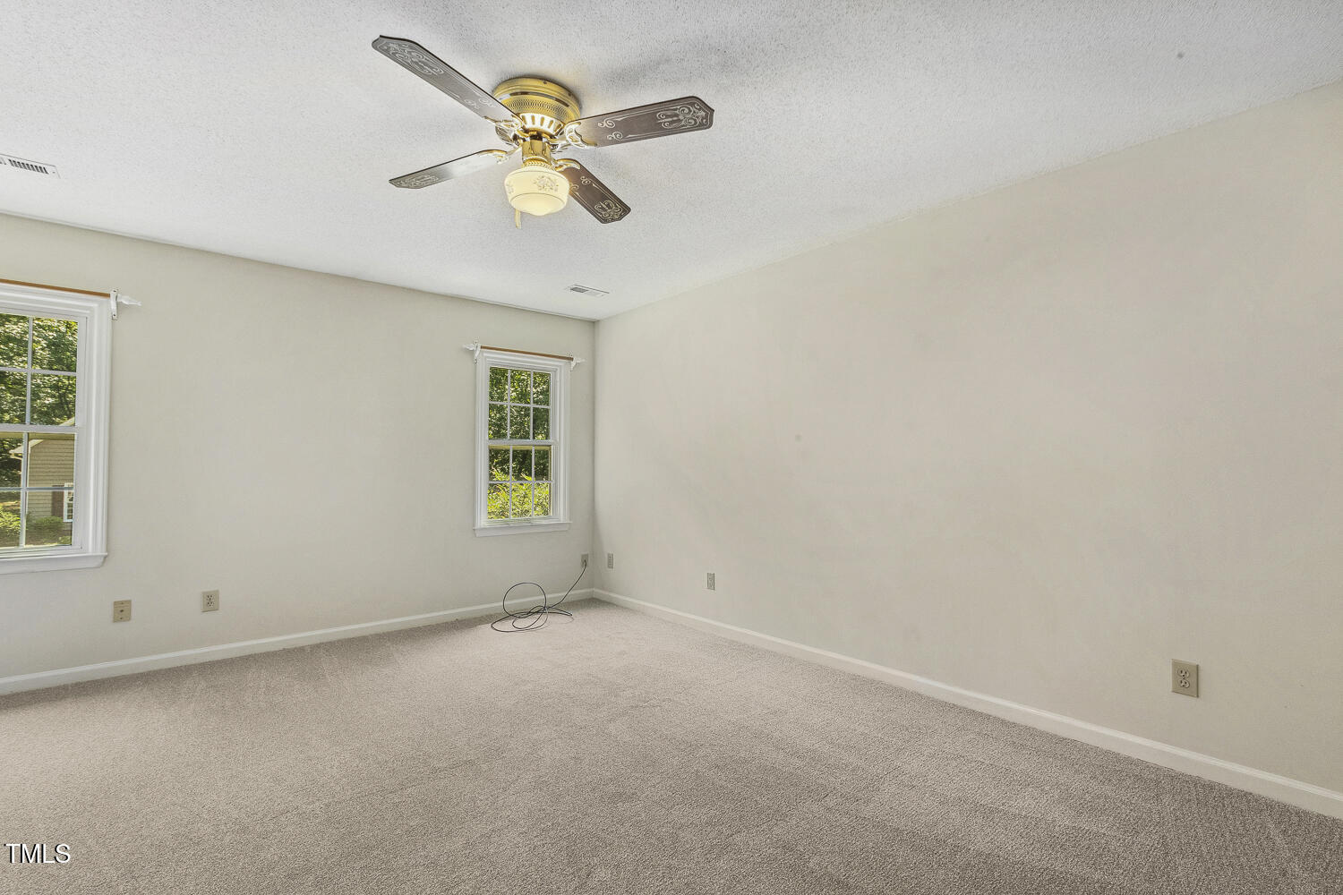 Fuquay Varina, North Carolina, 27526, United States, 3 Bedrooms Bedrooms, ,3 BathroomsBathrooms,Residential,For Sale,1879363