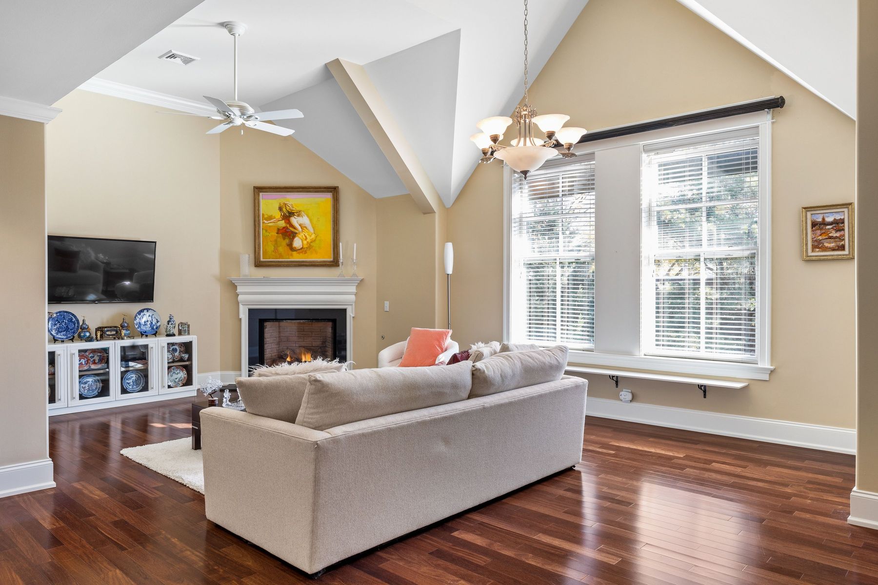  115 East Montgomery Avenue, Ardmore, PA 19003 - 物件實景