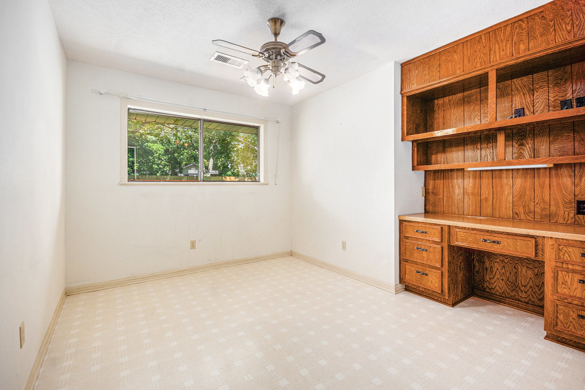 Crosby, Texas, 77532, United States, 3 Bedrooms Bedrooms, ,3 BathroomsBathrooms,Residential,For Sale,1926287