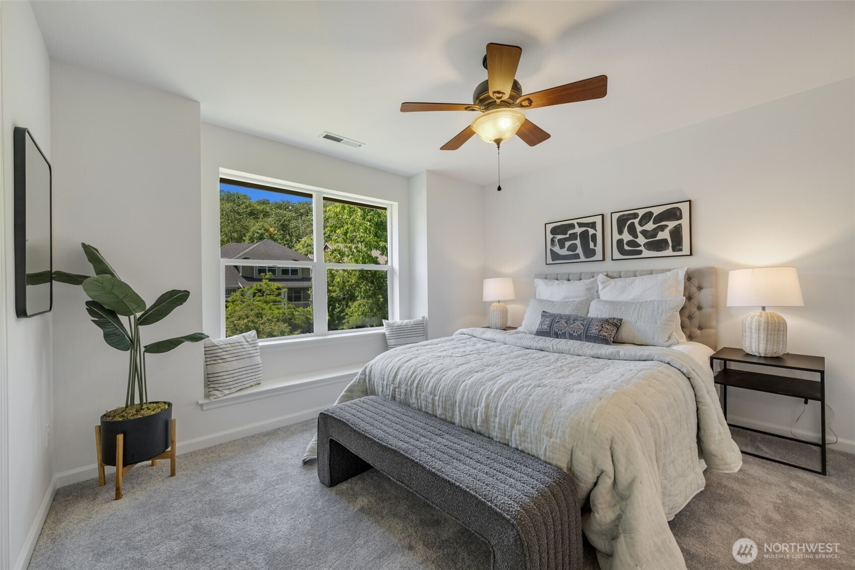 Seattle, Washington, 98108, United States, 3 Bedrooms Bedrooms, ,2 BathroomsBathrooms,Residential,For Sale,1862299