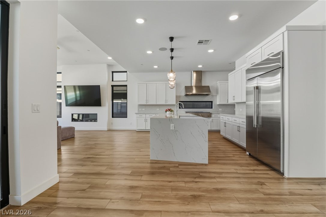Las Vegas, Nevada, 89138, United States, 4 Bedrooms Bedrooms, ,4 BathroomsBathrooms,Residential,For Sale,2048254
