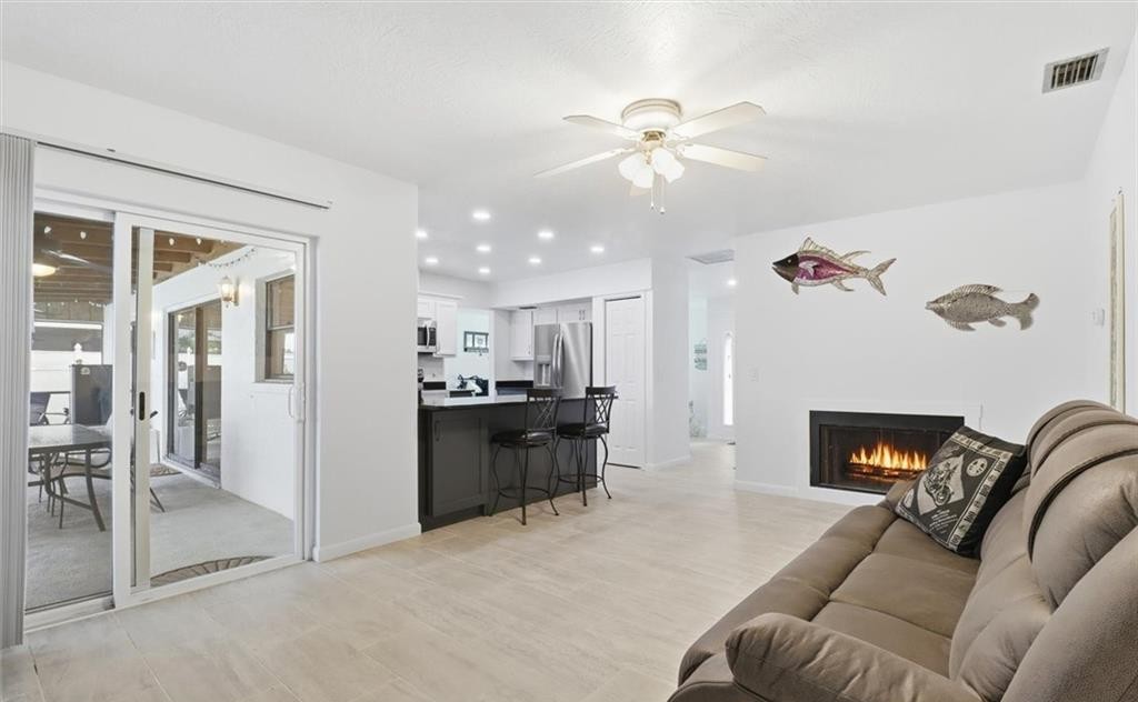 Crystal RIver, Florida, 34429, United States, 3 Bedrooms Bedrooms, ,2 BathroomsBathrooms,Residential,For Sale,1986305