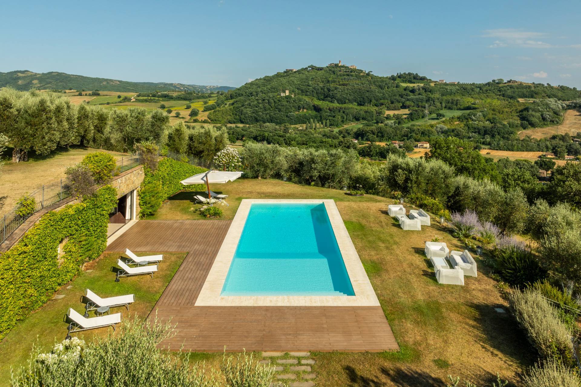 Perugia, Perugia, 06100, IT, 4 Bedrooms Bedrooms, ,5 BathroomsBathrooms,Residential,For Sale,1730390