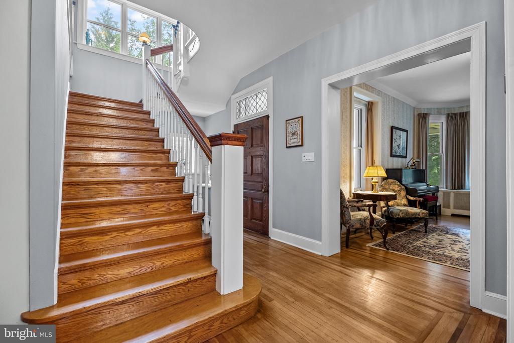 Lansdowne, Pennsylvania, 19050, United States, 5 Bedrooms Bedrooms, ,3 BathroomsBathrooms,Residential,For Sale,1926052