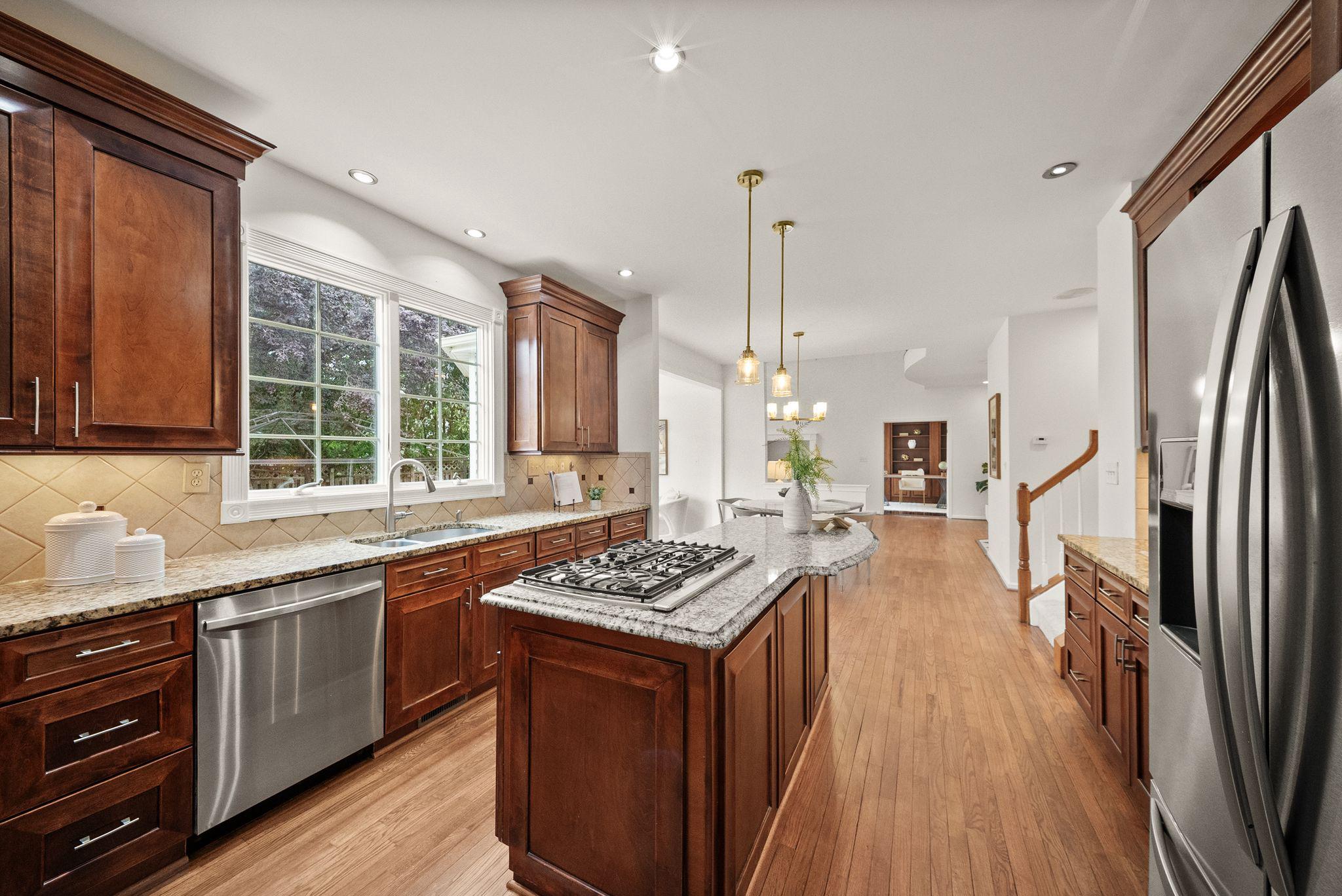  12754 Alder Woods Drive, Fairfax, VA, 22033 - 物件實景