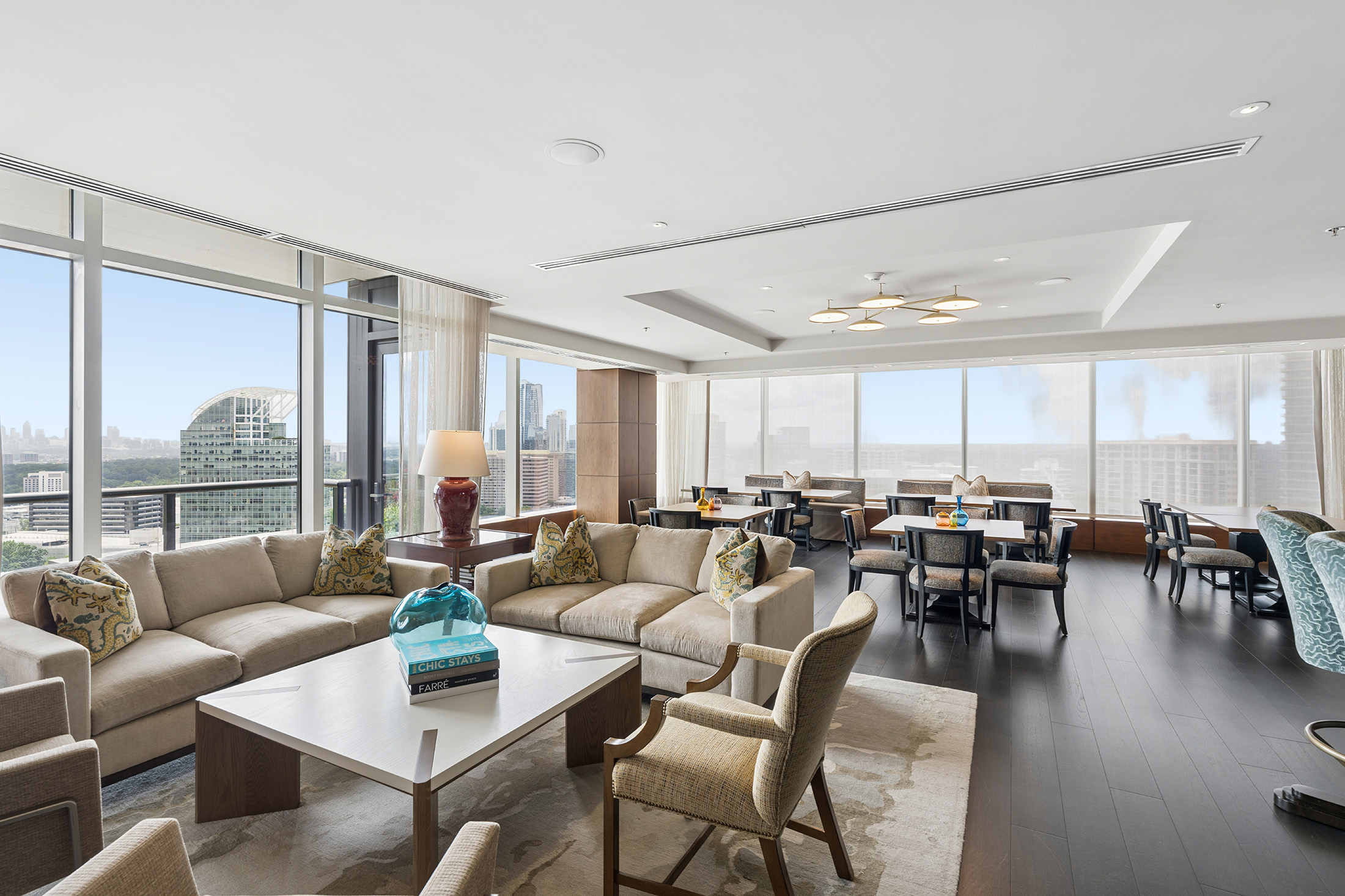  The Ritz-Carlton Residence — A Home With a View - 物件實景