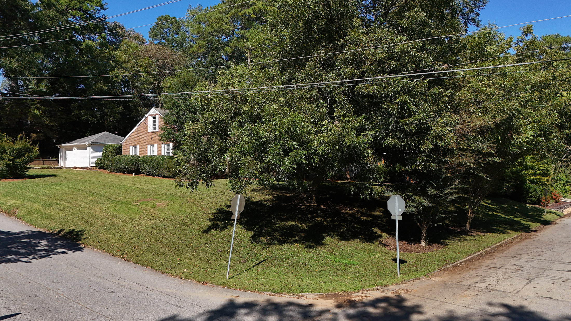  Beautifully Updated Brick Duplex Offers Rare Opportunity in the Heart of Decatur - 物件實景
