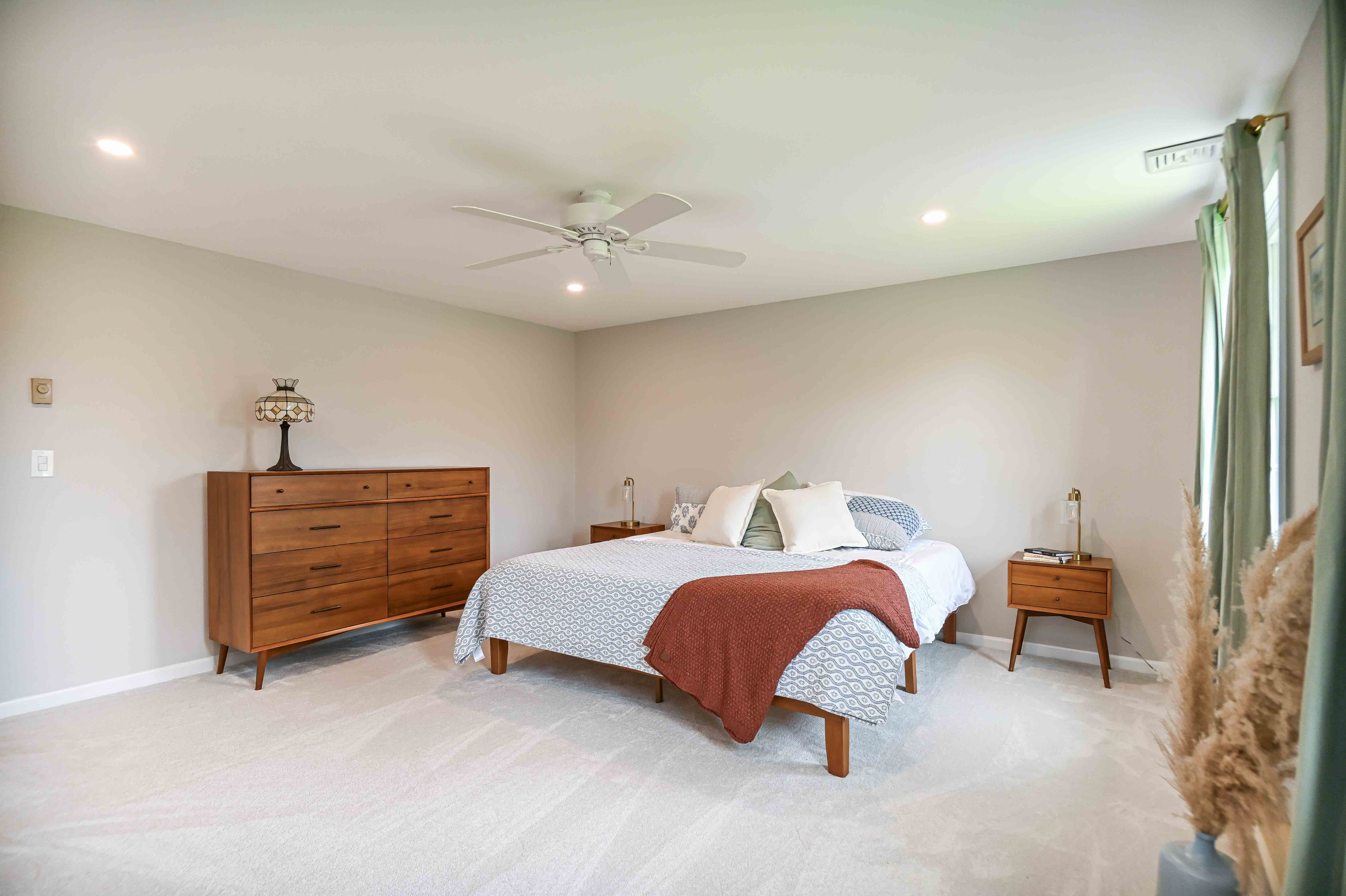 York, Maine, 03909, United States, 3 Bedrooms Bedrooms, ,3 BathroomsBathrooms,Residential,For Sale,1856750