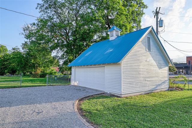 McAlester, Oklahoma, 74501, United States, 4 Bedrooms Bedrooms, ,2 BathroomsBathrooms,Residential,For Sale,1982144