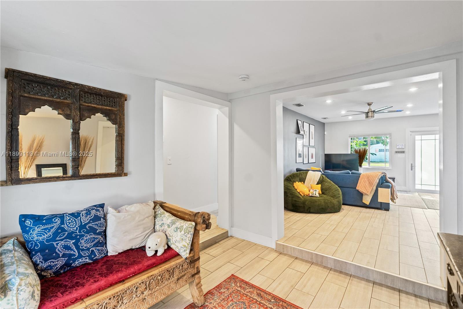 Hollywood, Florida, 33020, United States, 3 Bedrooms Bedrooms, ,2 BathroomsBathrooms,Residential,For Sale,1967684