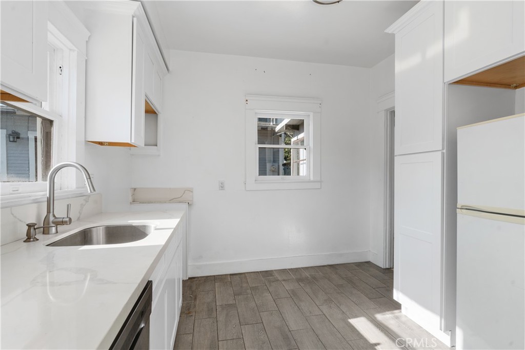 Long Beach, California, 90813, United States, 5 Bedrooms Bedrooms, ,3 BathroomsBathrooms,Residential,For Sale,2003268