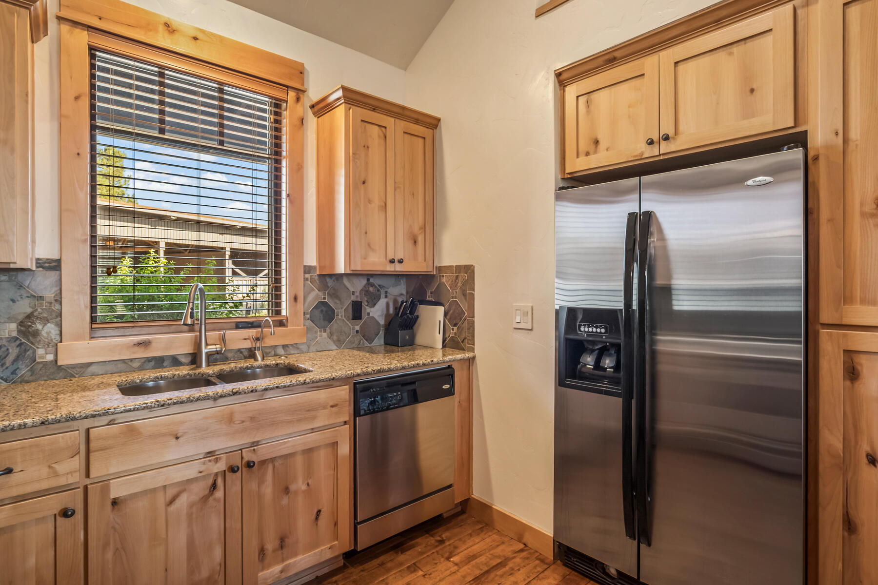 Powell Butte, Oregon, 97753, United States, 3 Bedrooms Bedrooms, ,4 BathroomsBathrooms,Residential,For Sale,1917768