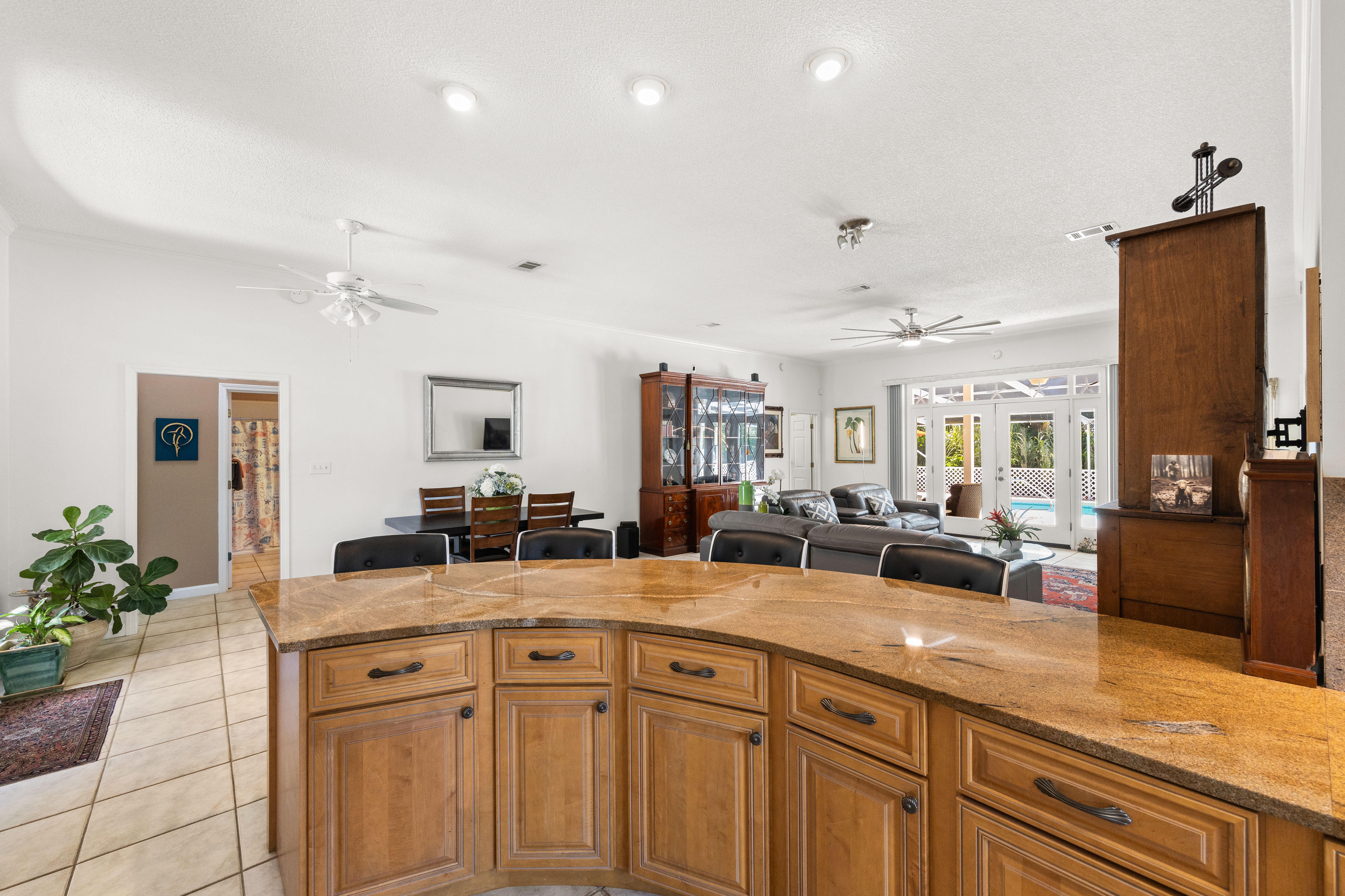  West End Panama City Beach Home with Pool & Short Distance to the Beach - 物件實景