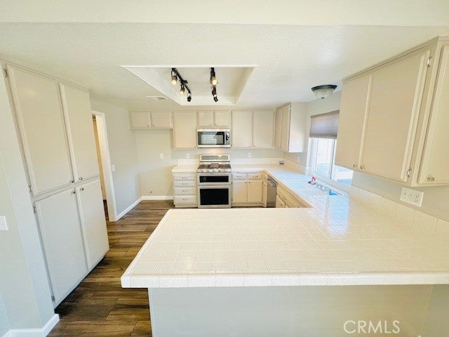 Redlands, California, 92374, United States, 3 Bedrooms Bedrooms, ,3 BathroomsBathrooms,Residential,For Sale,1908289