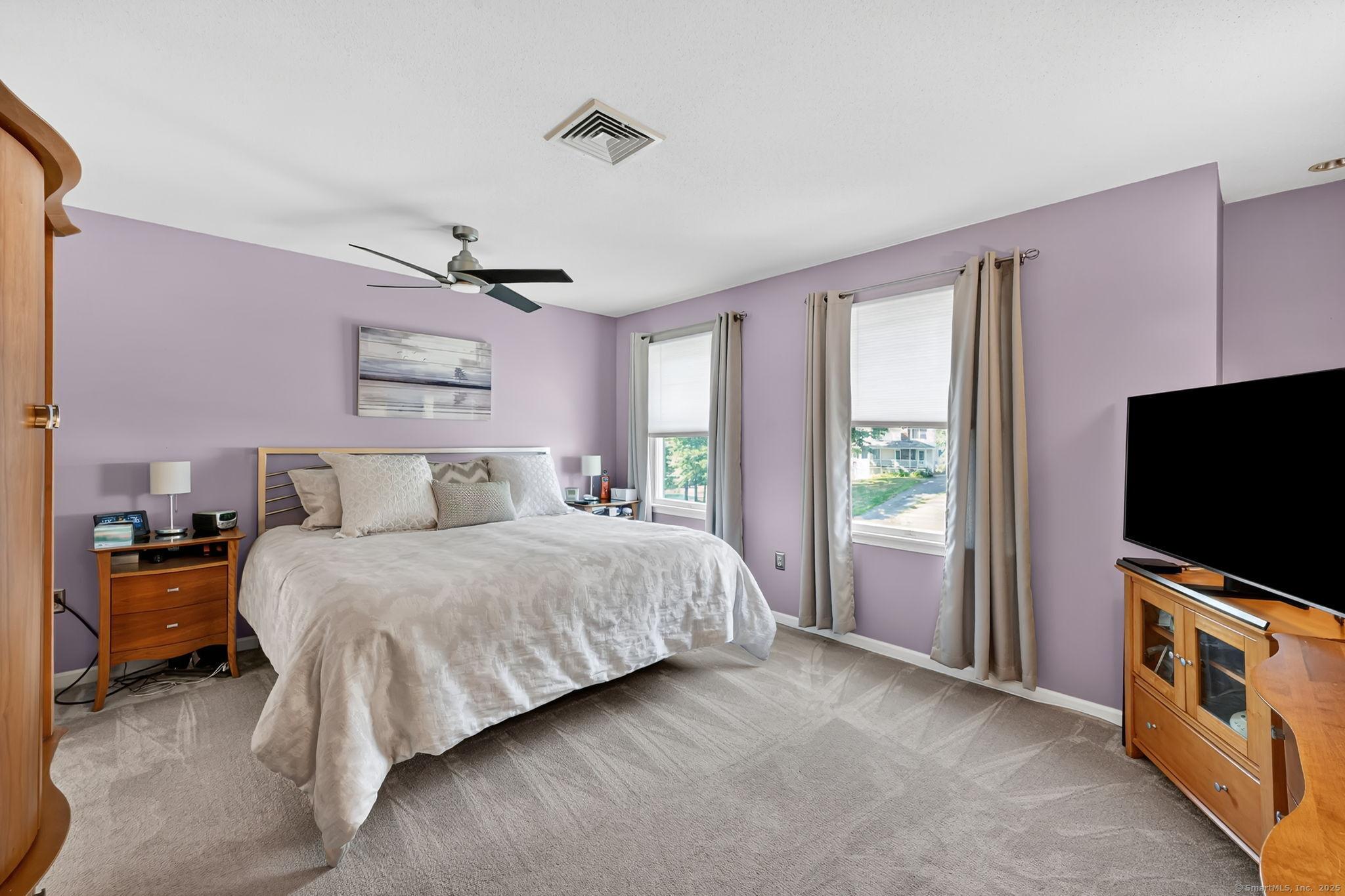 Vernon, Connecticut, 06066, United States, 3 Bedrooms Bedrooms, ,4 BathroomsBathrooms,Residential,For Sale,1944677