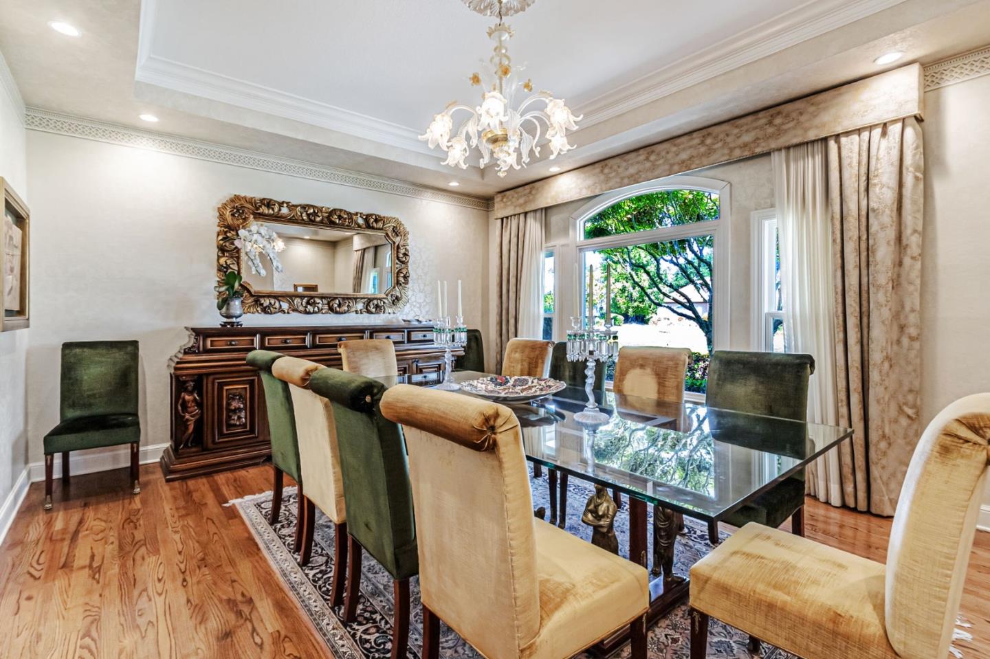Saratoga, California, 95070, United States, 5 Bedrooms Bedrooms, ,6 BathroomsBathrooms,Residential,For Sale,1891032