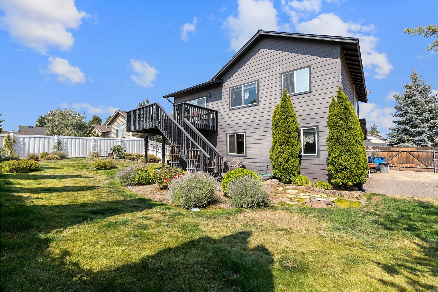  2350 SW Indian Avenue Redmond, OR 97756 - 物件實景