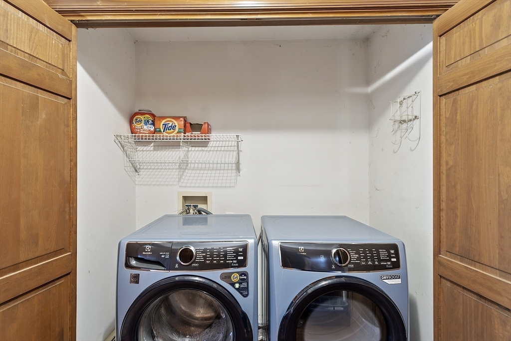 Pepperell, Massachusetts, 01463, United States, 3 Bedrooms Bedrooms, ,2 BathroomsBathrooms,Residential,For Sale,1942837