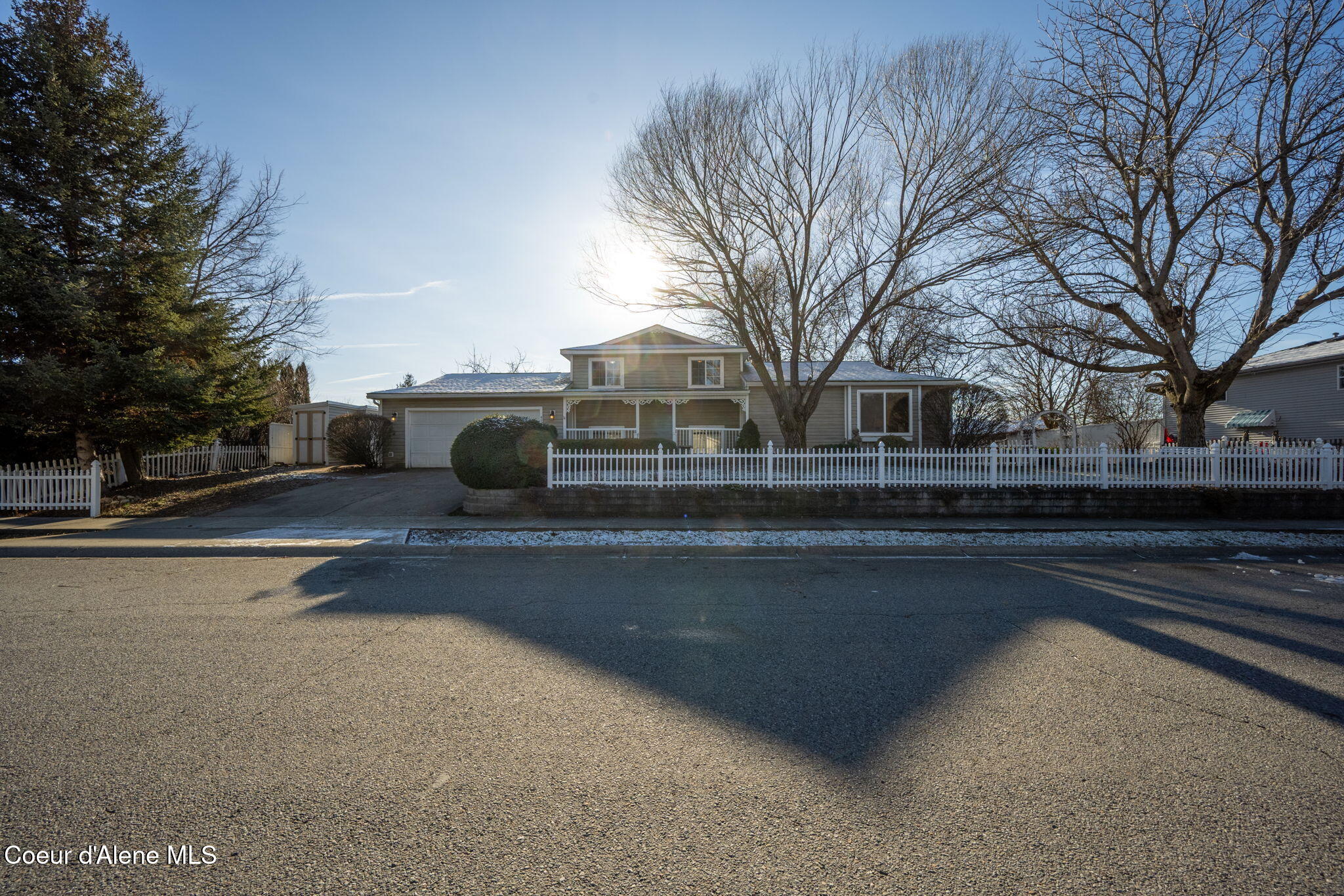 Rathdrum, Idaho, 83858, United States, 4 Bedrooms Bedrooms, ,3 BathroomsBathrooms,Residential,For Sale,2011357