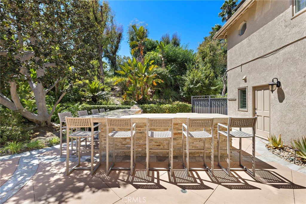 Laguna Hills, California, 92653, United States, 7 Bedrooms Bedrooms, ,5 BathroomsBathrooms,Residential,For Sale,1941687