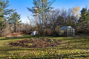 Ottawa, Ontario, K0A 3M0, CA, 4 Bedrooms Bedrooms, ,3 BathroomsBathrooms,Residential,For Sale,1993289