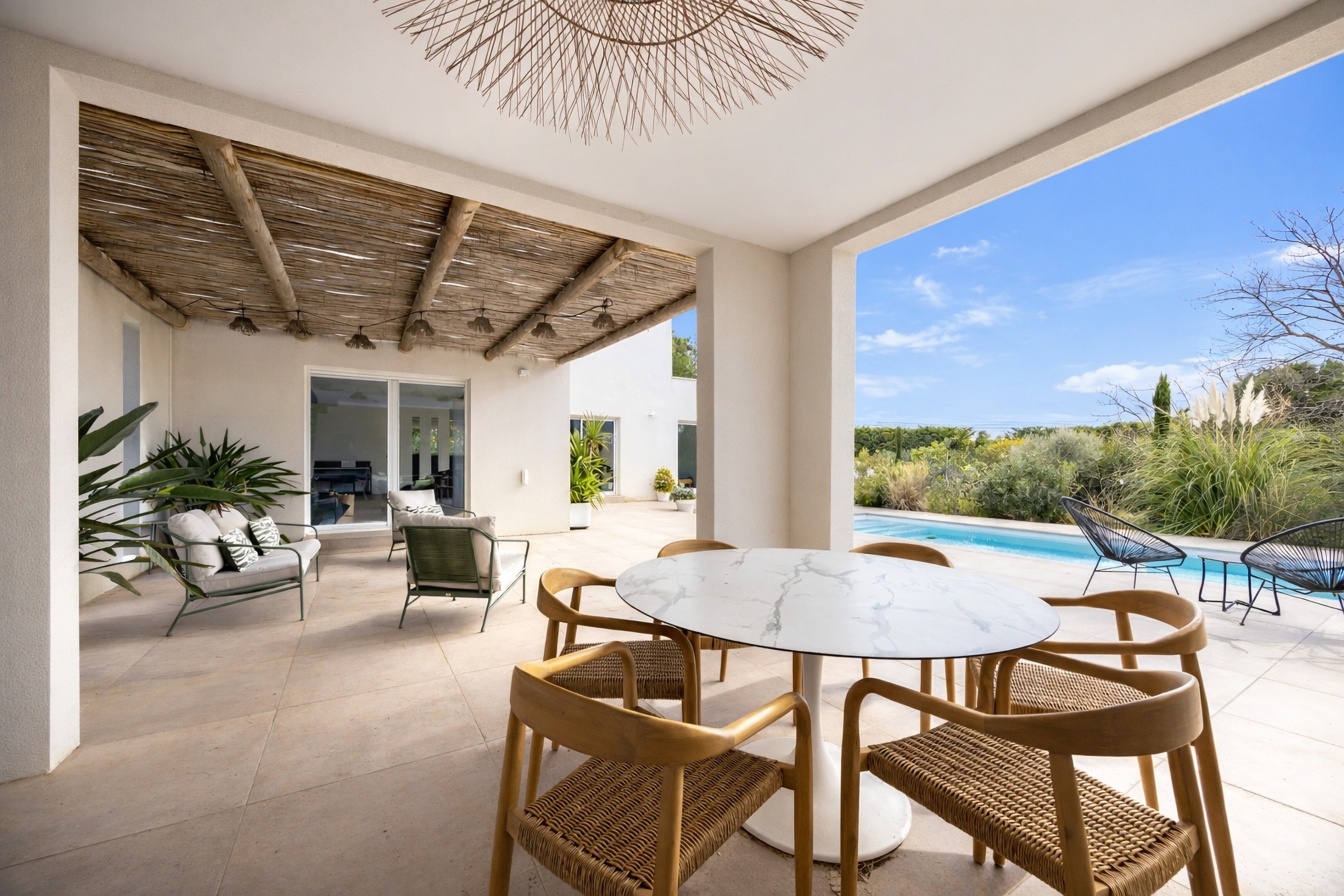  A CONTEMPORARY INTERLUDE FACING THE CANIGOU - 物件實景