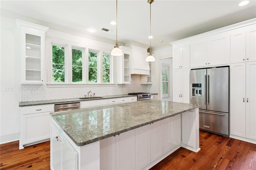 Covington, Louisiana, 70433, United States, 4 Bedrooms Bedrooms, ,3 BathroomsBathrooms,Residential,For Sale,1885201