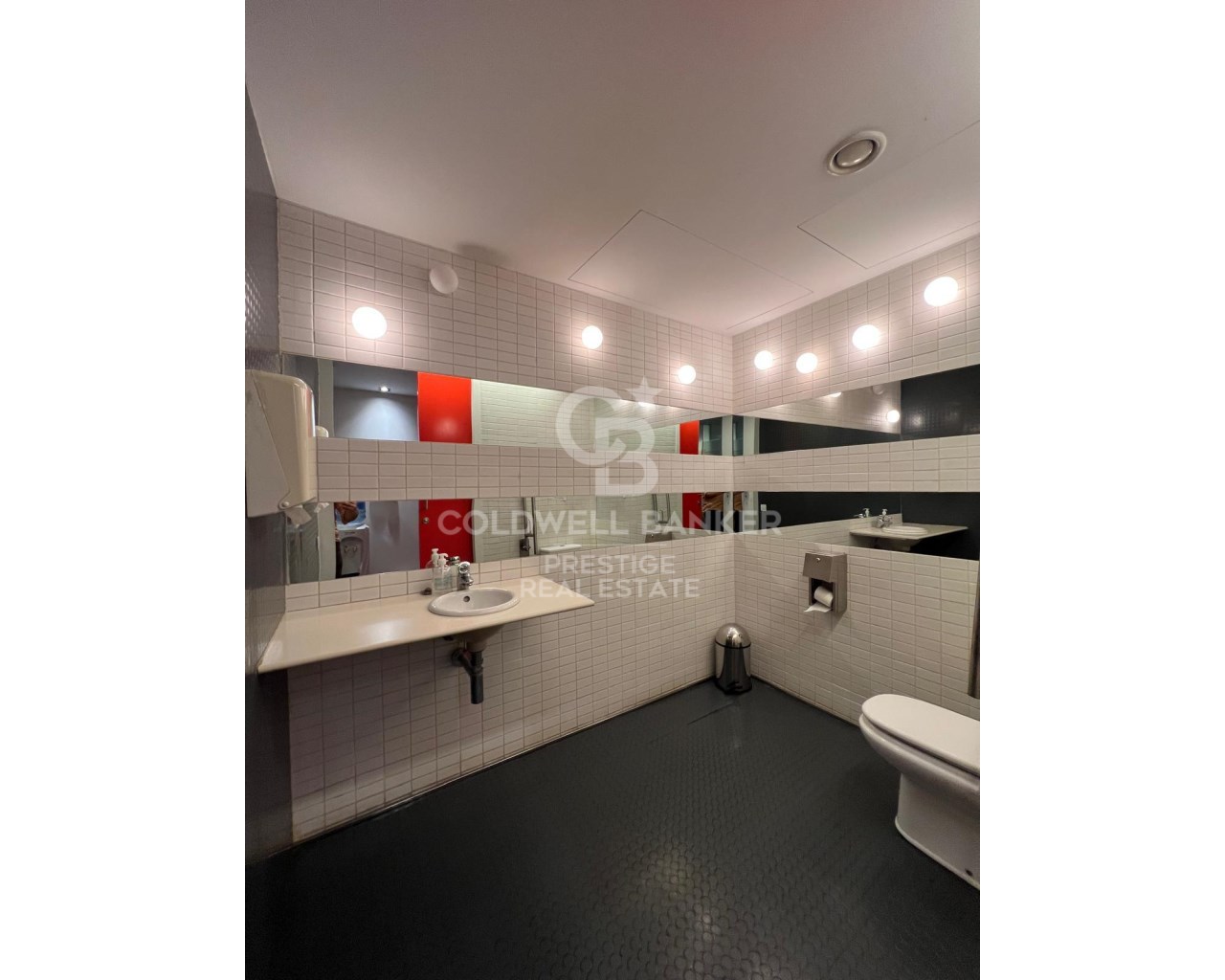Barcelona, Catalonia, ES, 4 Bedrooms Bedrooms, ,4 BathroomsBathrooms,Residential,For Sale,1792768
