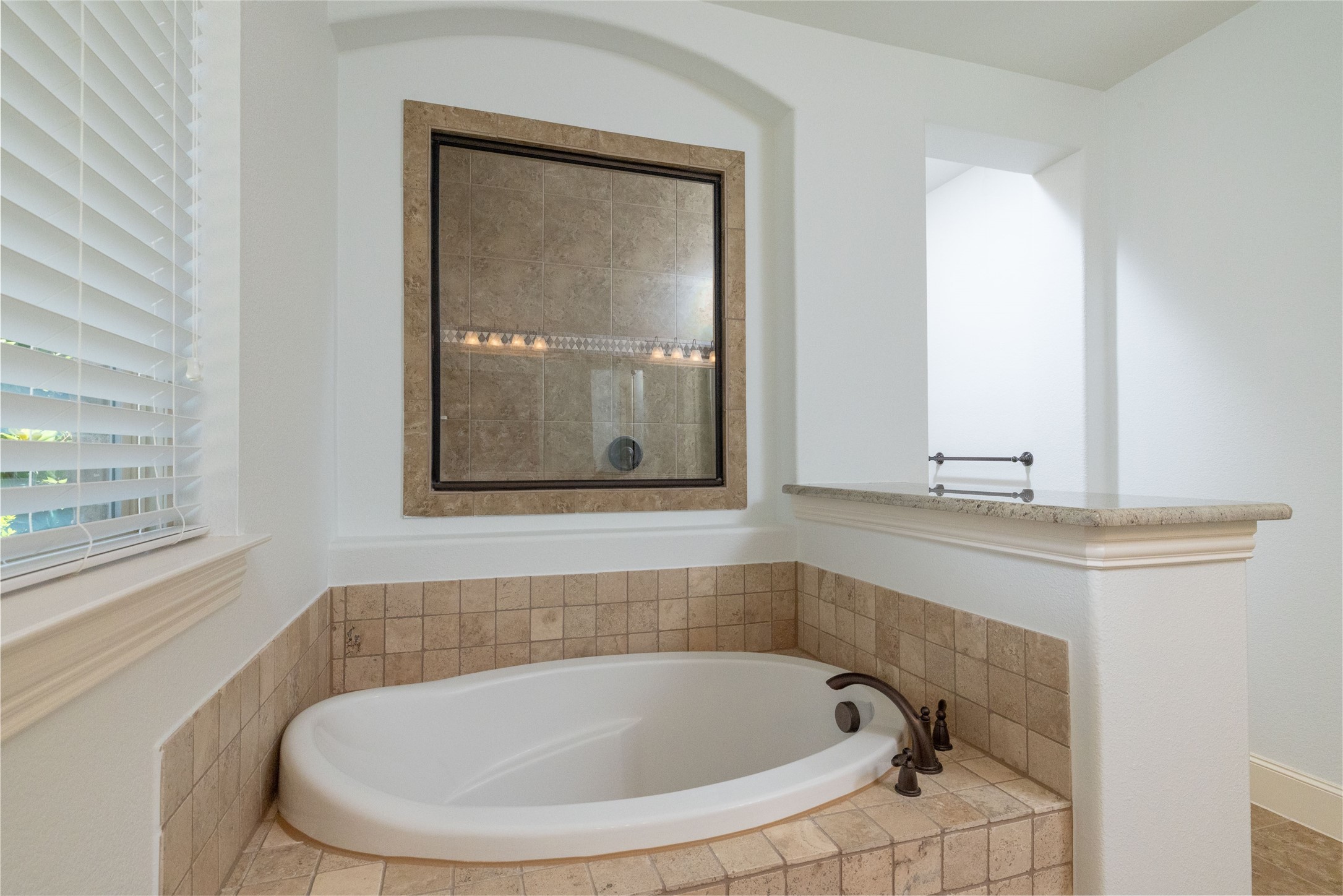 Lantana, Texas, 76226, United States, 3 Bedrooms Bedrooms, ,4 BathroomsBathrooms,Residential,For Sale,1902225