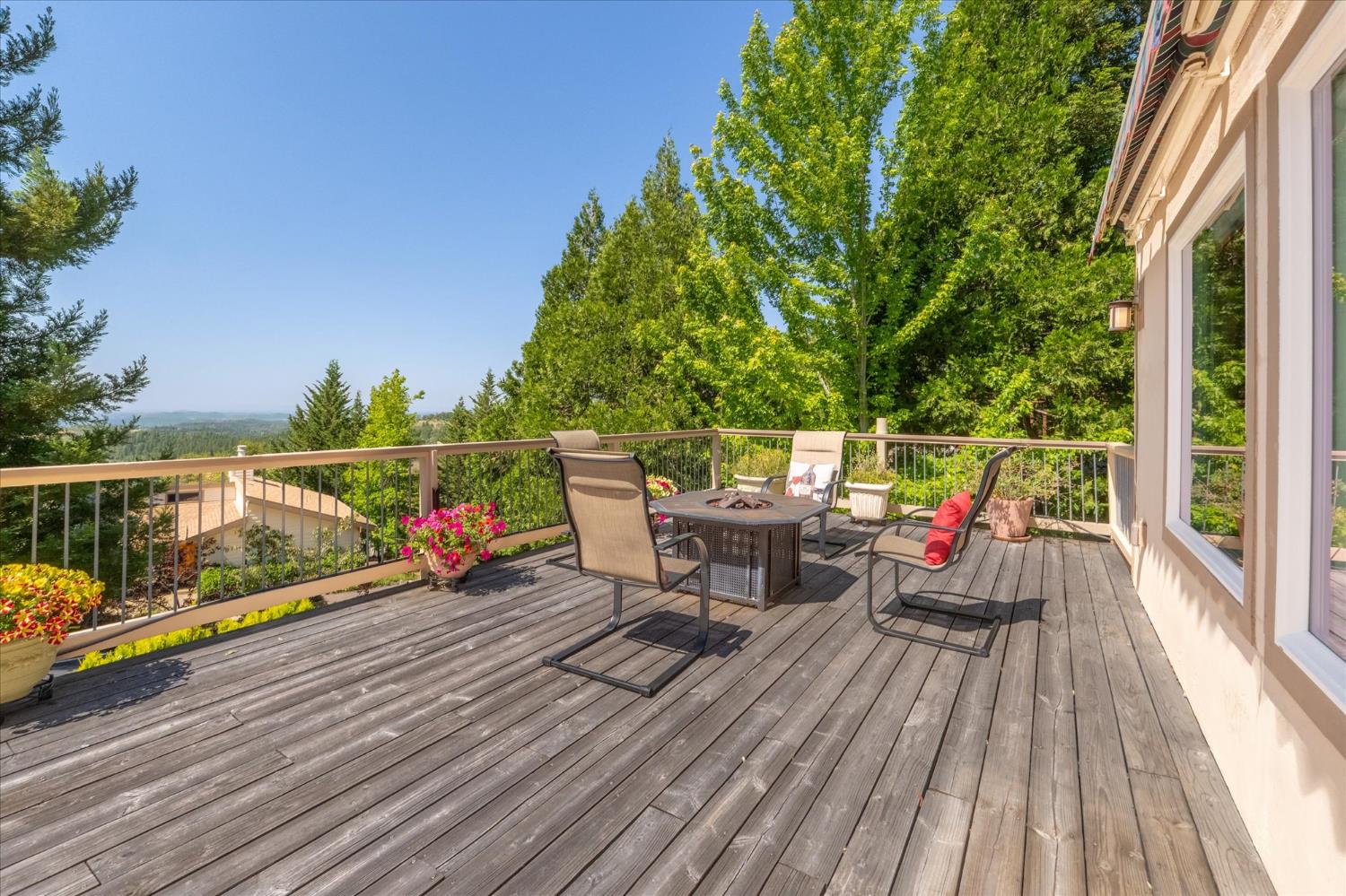 Murphys, California, 95247, United States, 3 Bedrooms Bedrooms, ,2 BathroomsBathrooms,Residential,For Sale,2048867